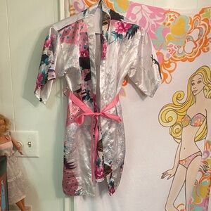 Elegant Floral Satin Kimono Robe - Pink and White
